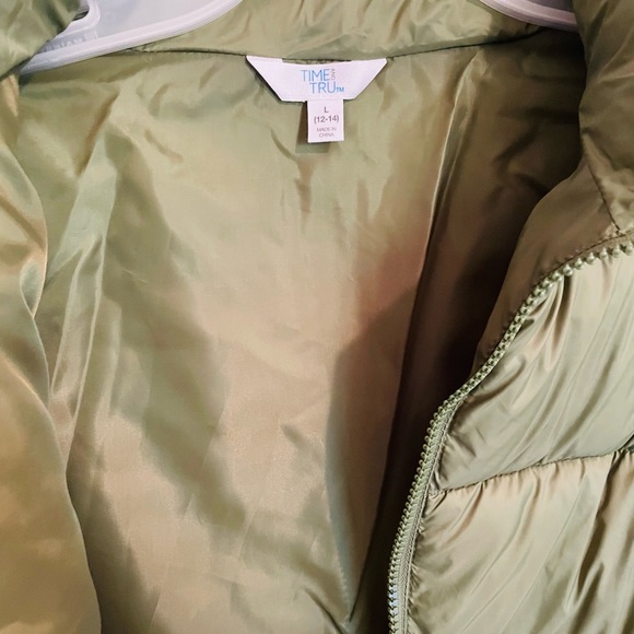 Women’s Time & Tru Puffer Jacket Size Large Olive Green - Picture 3 of 4